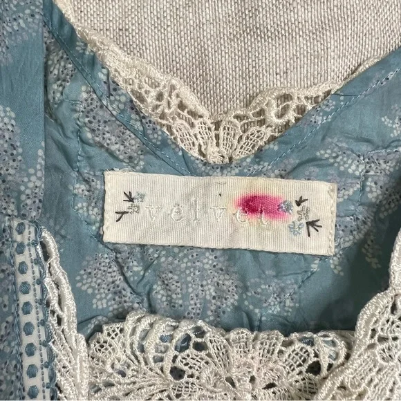 Velvet by Graham & Spencer 100% silk floral slip dress - Picture 6 of 9